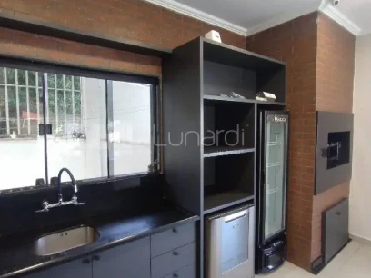 Foto Casa com 3 Dormitórios