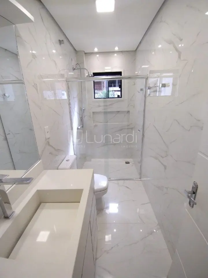 Foto Casa com 3 Dormitórios