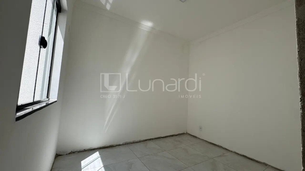 Foto Casa com 2 Dormitórios