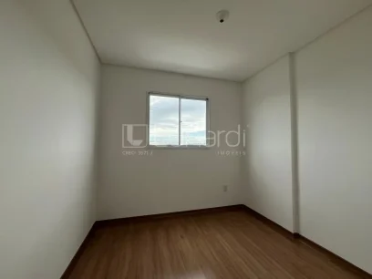Foto Apartamento com 2 Dormitórios