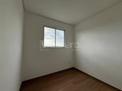 Foto Apartamento com 2 Dormitórios