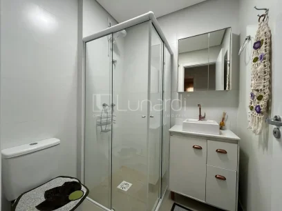 Foto Apartamento com 2 Dormitórios