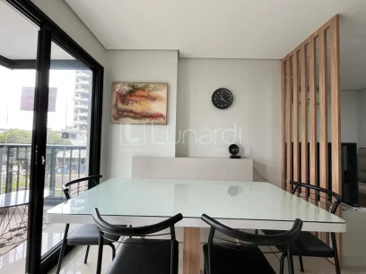 Foto Apartamento com 2 Dormitórios