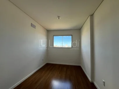 Foto Apartamento com 2 Dormitórios