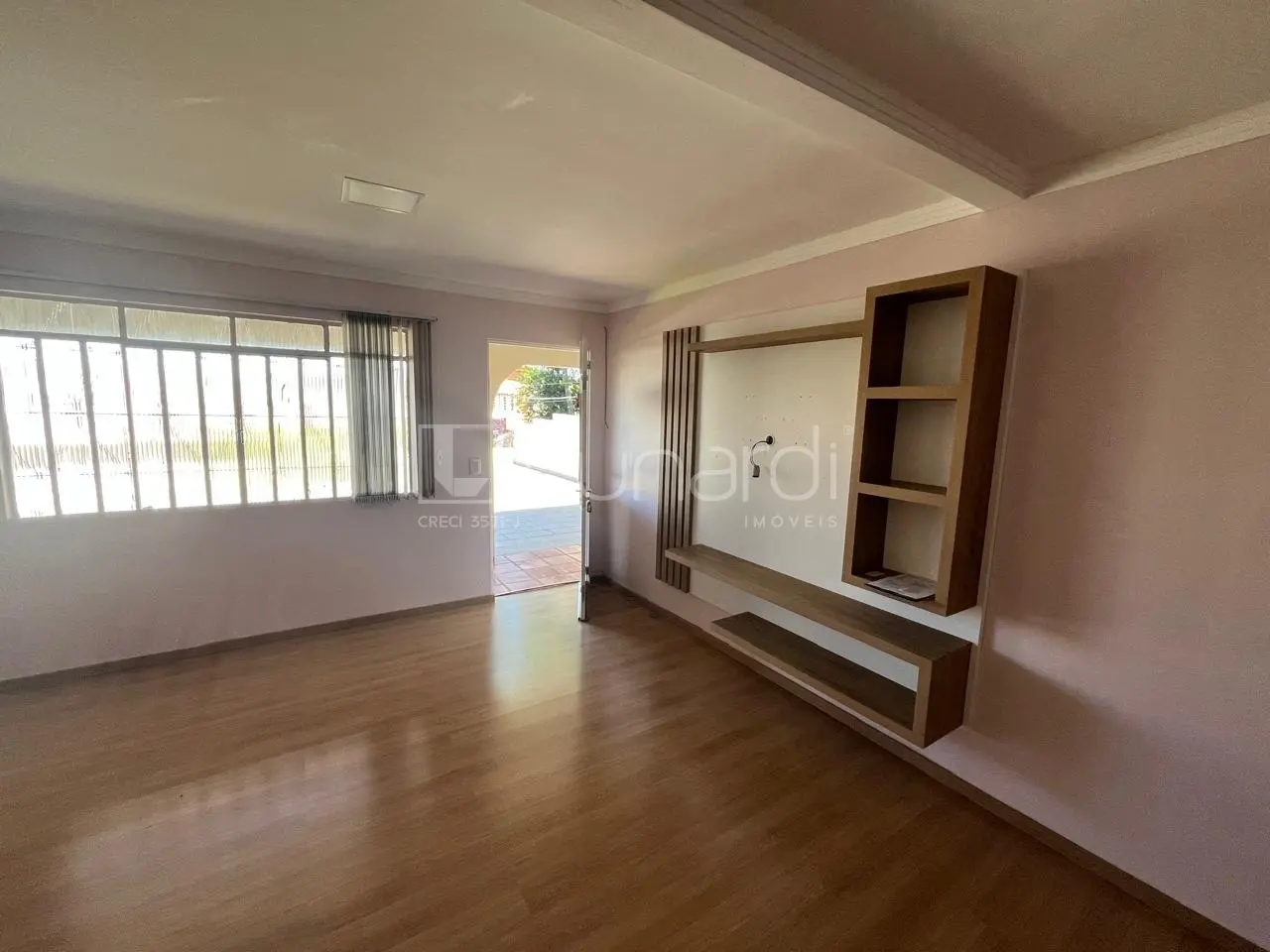 Foto Casa com 4 Dormitórios