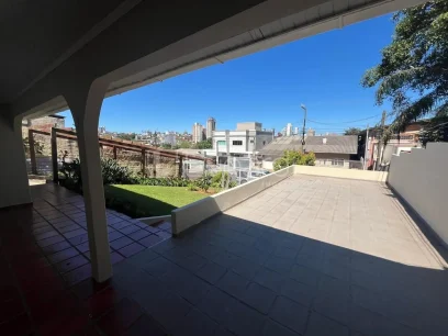 Foto Casa com 4 Dormitórios