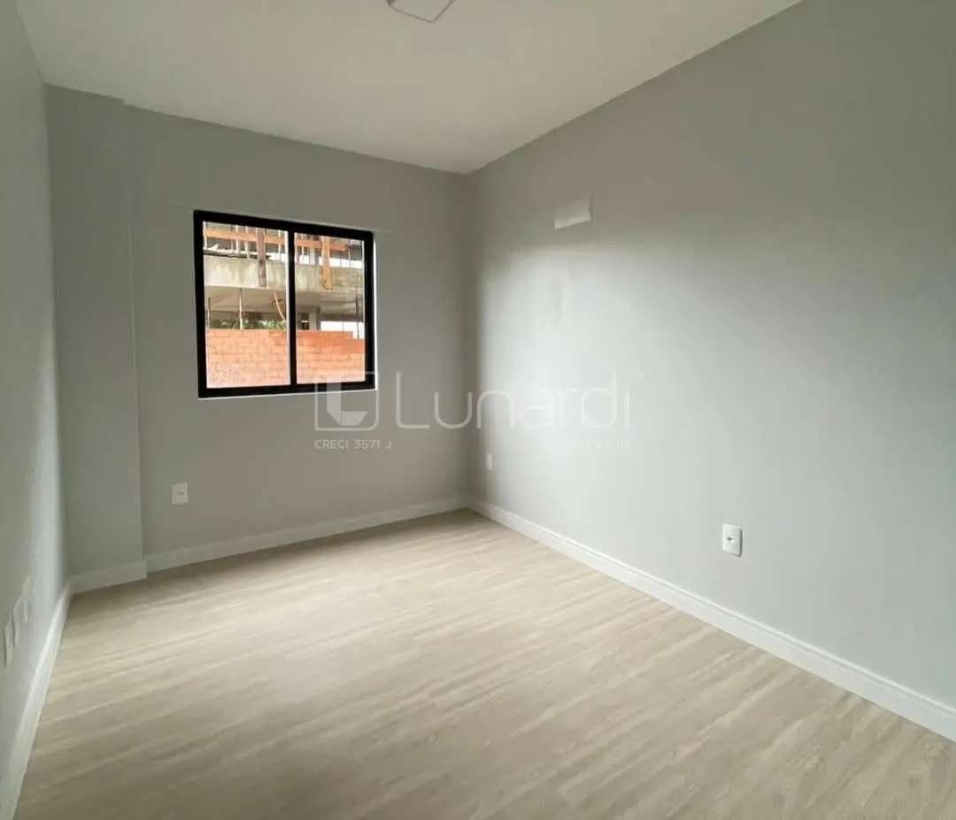 Foto Apartamento com 2 Dormitórios