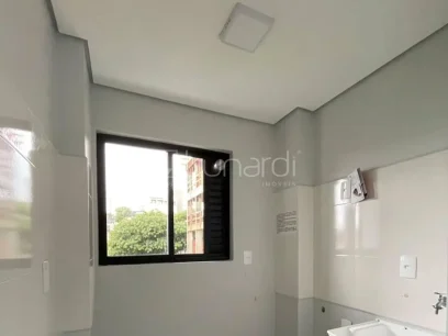 Foto Apartamento com 2 Dormitórios
