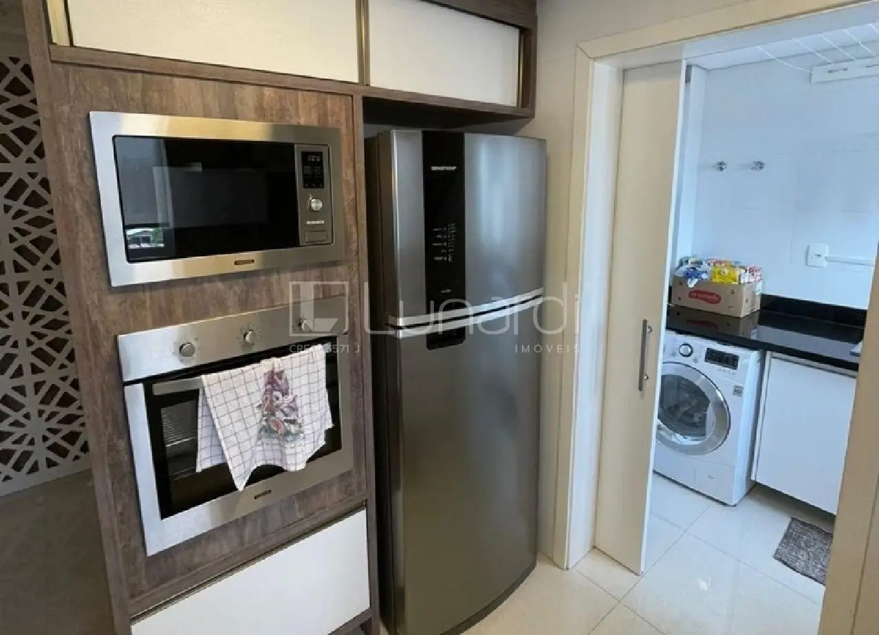 Foto Apartamento com 2 Dormitórios