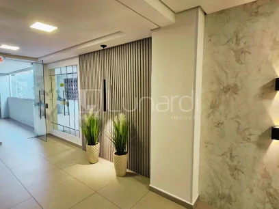 Foto Apartamento com 3 Dormitórios