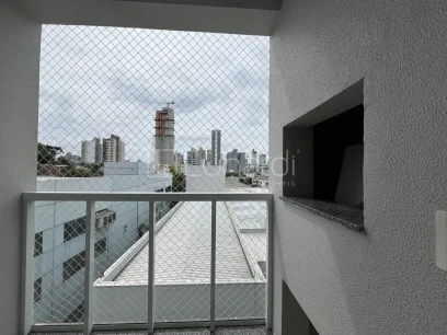 Foto Apartamento com 2 Dormitórios