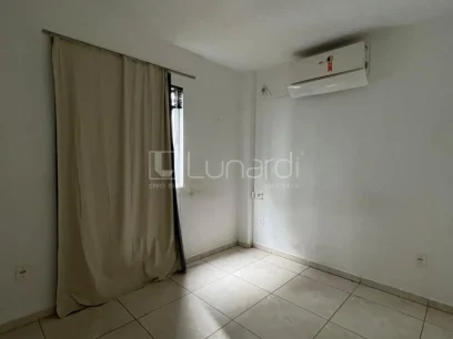 Foto Apartamento com 2 Dormitórios