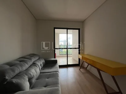 Foto Apartamento com 2 Dormitórios