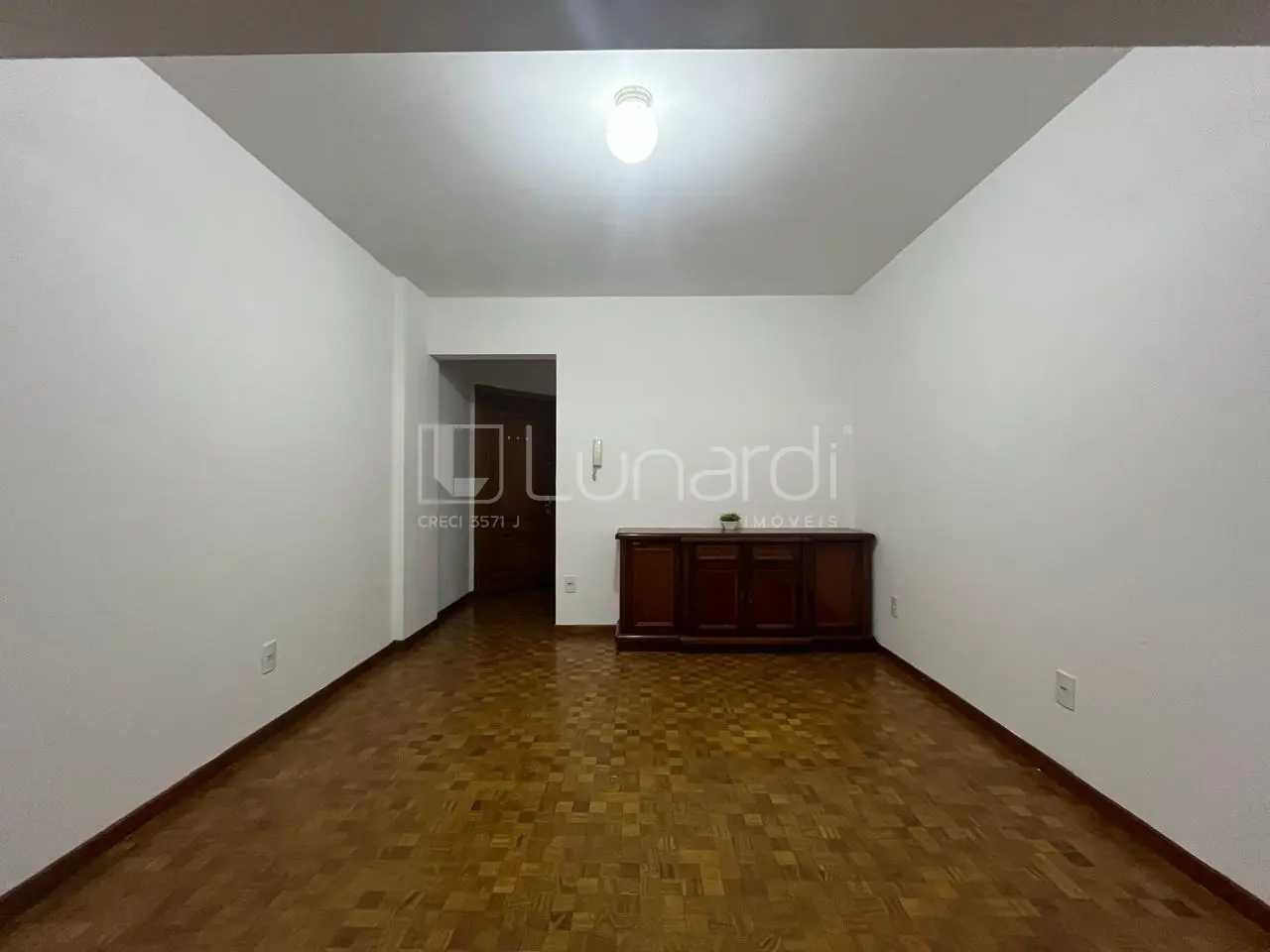 Foto Apartamento com 3 Dormitórios
