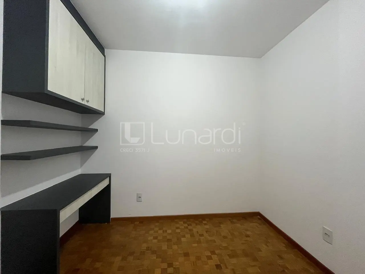 Foto Apartamento com 3 Dormitórios
