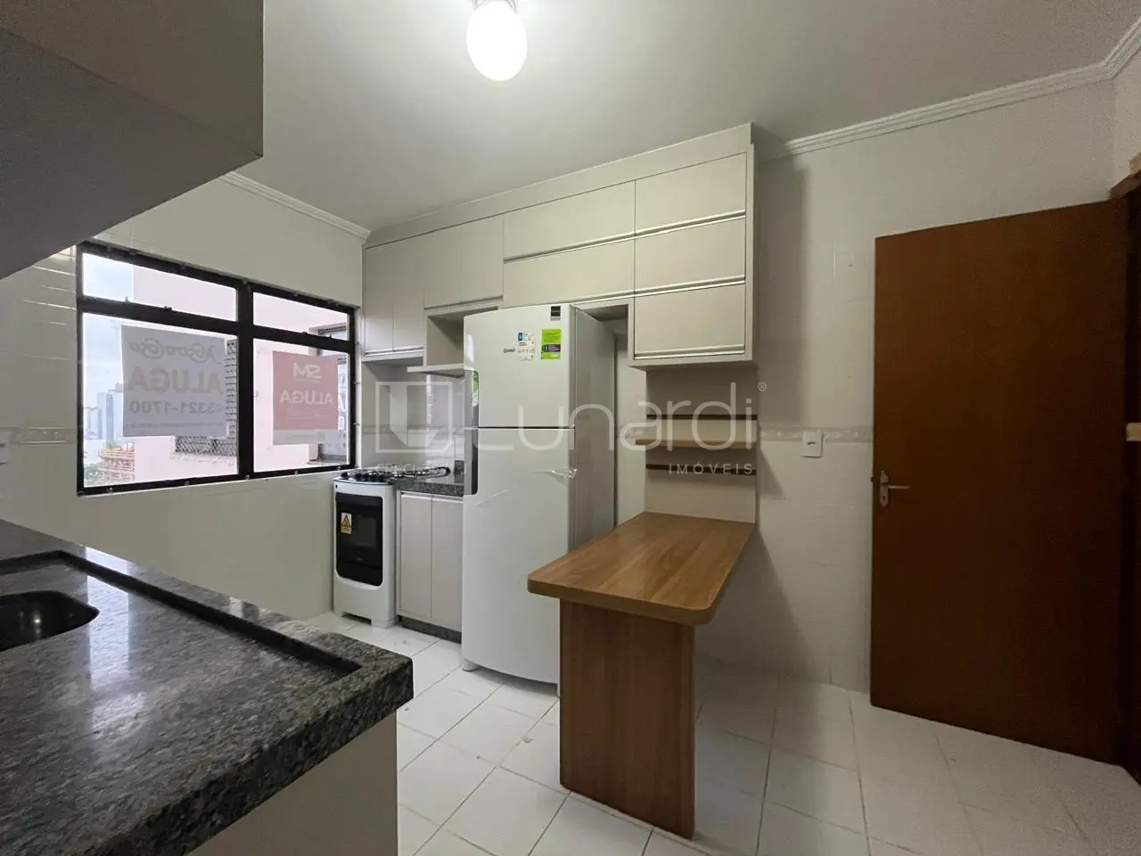 Foto Apartamento com 3 Dormitórios