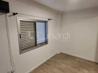 Foto Apartamento com 2 Dormitórios