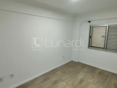 Foto Apartamento com 2 Dormitórios