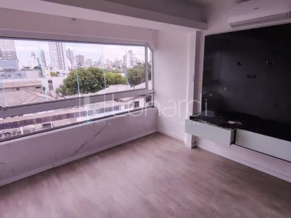 Foto Apartamento com 2 Dormitórios