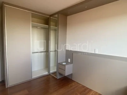 Foto Apartamento com 2 Dormitórios