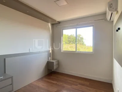 Foto Apartamento com 2 Dormitórios