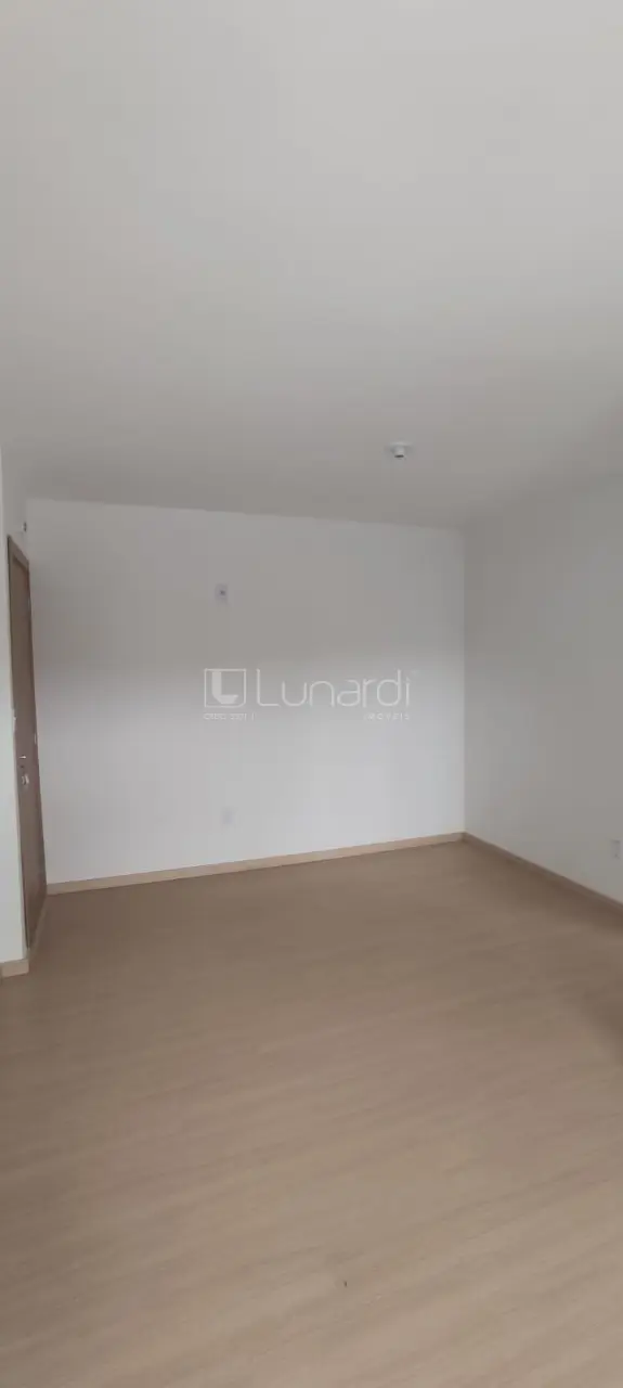 Foto Apartamento com 2 Dormitórios