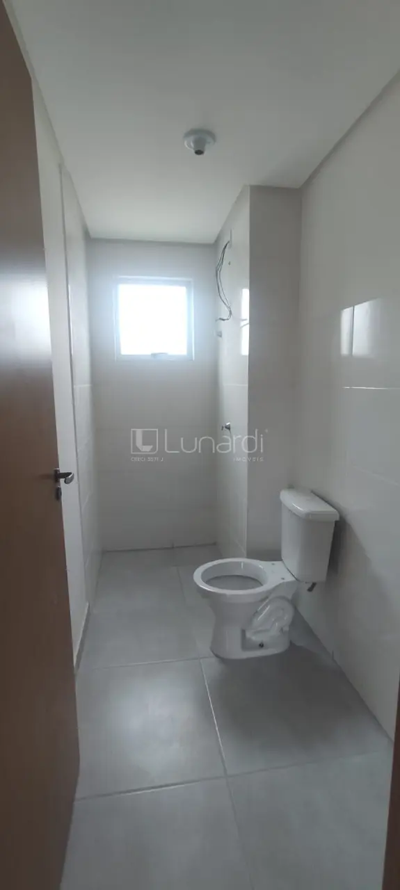 Foto Apartamento com 2 Dormitórios