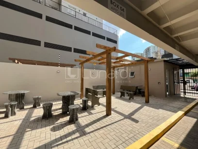 Foto Apartamento com 2 Dormitórios