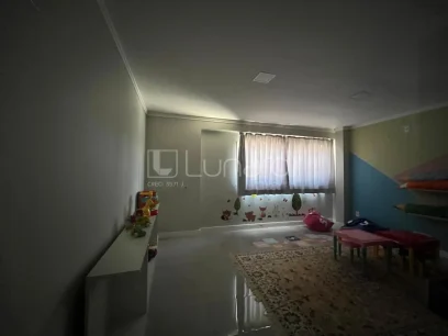 Foto Apartamento com 3 Dormitórios