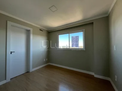 Foto Apartamento com 3 Dormitórios