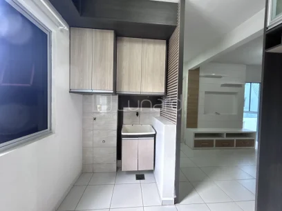 Foto Apartamento com 2 Dormitórios