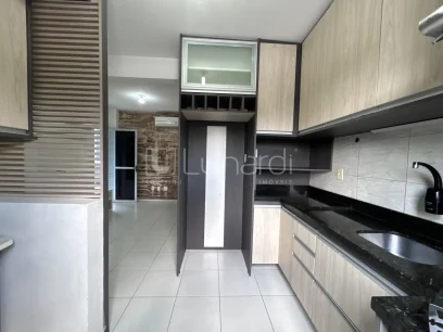 Foto Apartamento com 2 Dormitórios