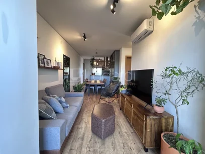 Foto Apartamento com 2 Dormitórios