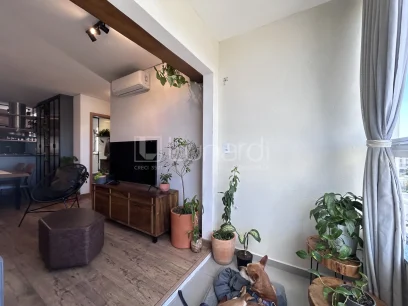 Foto Apartamento com 2 Dormitórios