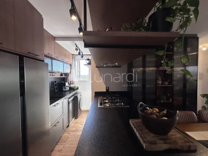 Foto Apartamento com 2 Dormitórios