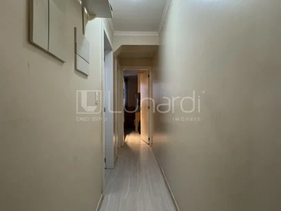 Foto Apartamento com 2 Dormitórios