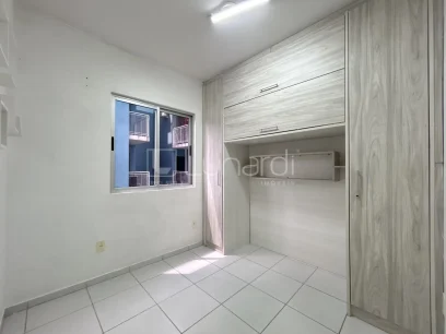 Foto Apartamento com 2 Dormitórios