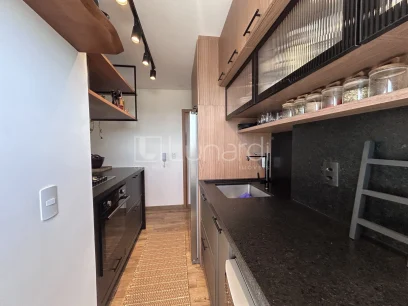 Foto Apartamento com 2 Dormitórios