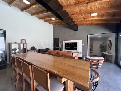 Foto Casa com 3 Dormitórios