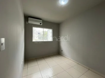 Foto Apartamento com 2 Dormitórios