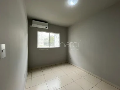 Foto Apartamento com 2 Dormitórios