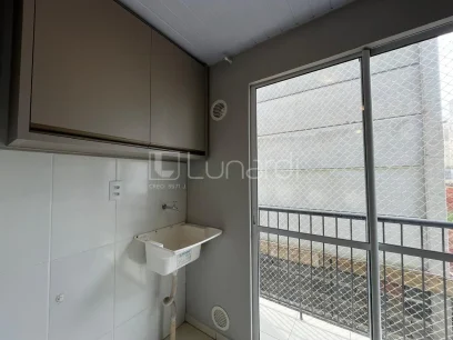 Foto Apartamento com 2 Dormitórios