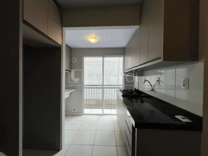 Foto Apartamento com 2 Dormitórios