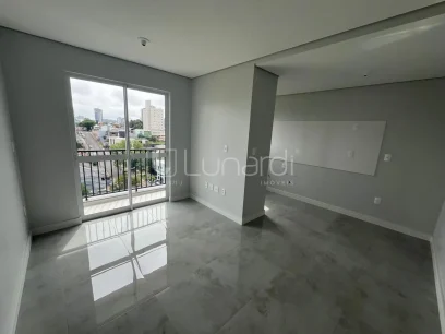Foto Apartamento com 2 Dormitórios