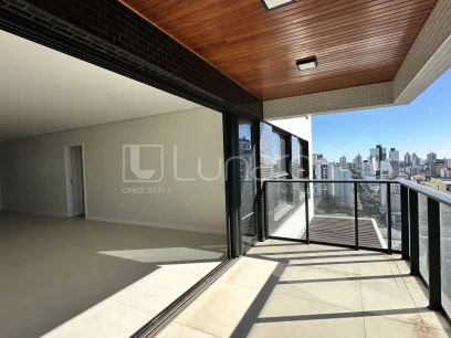 Foto Apartamento com 3 Suítes