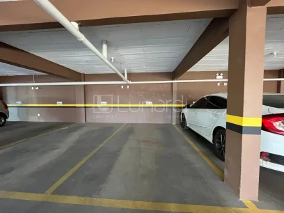 Foto Apartamento com 2 Dormitórios