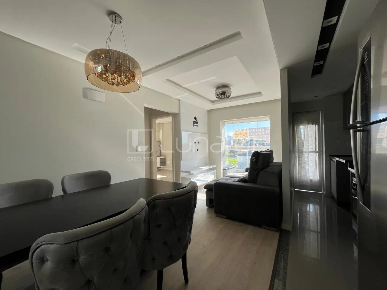 Foto Apartamento com 2 Dormitórios