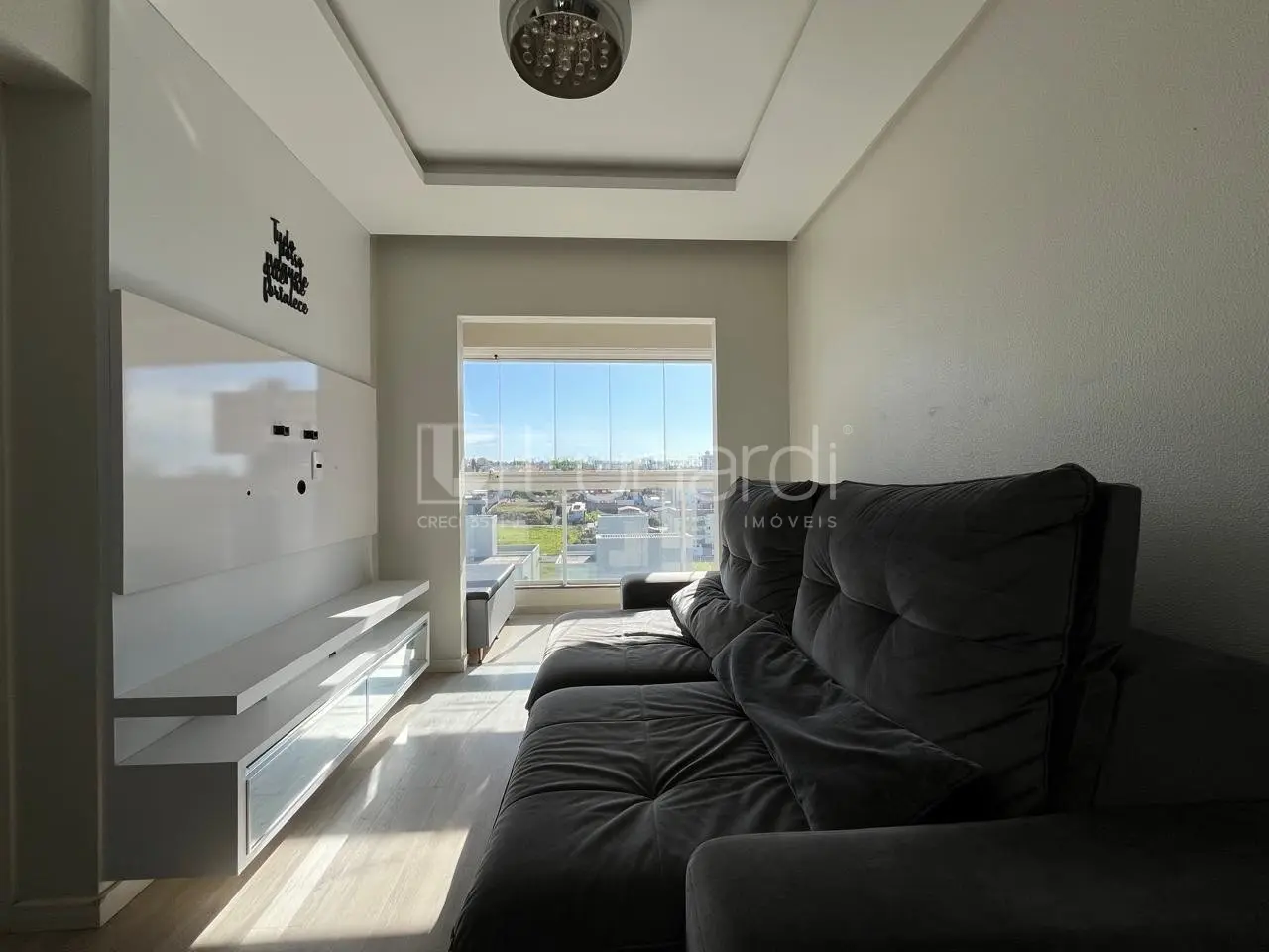 Foto Apartamento com 2 Dormitórios