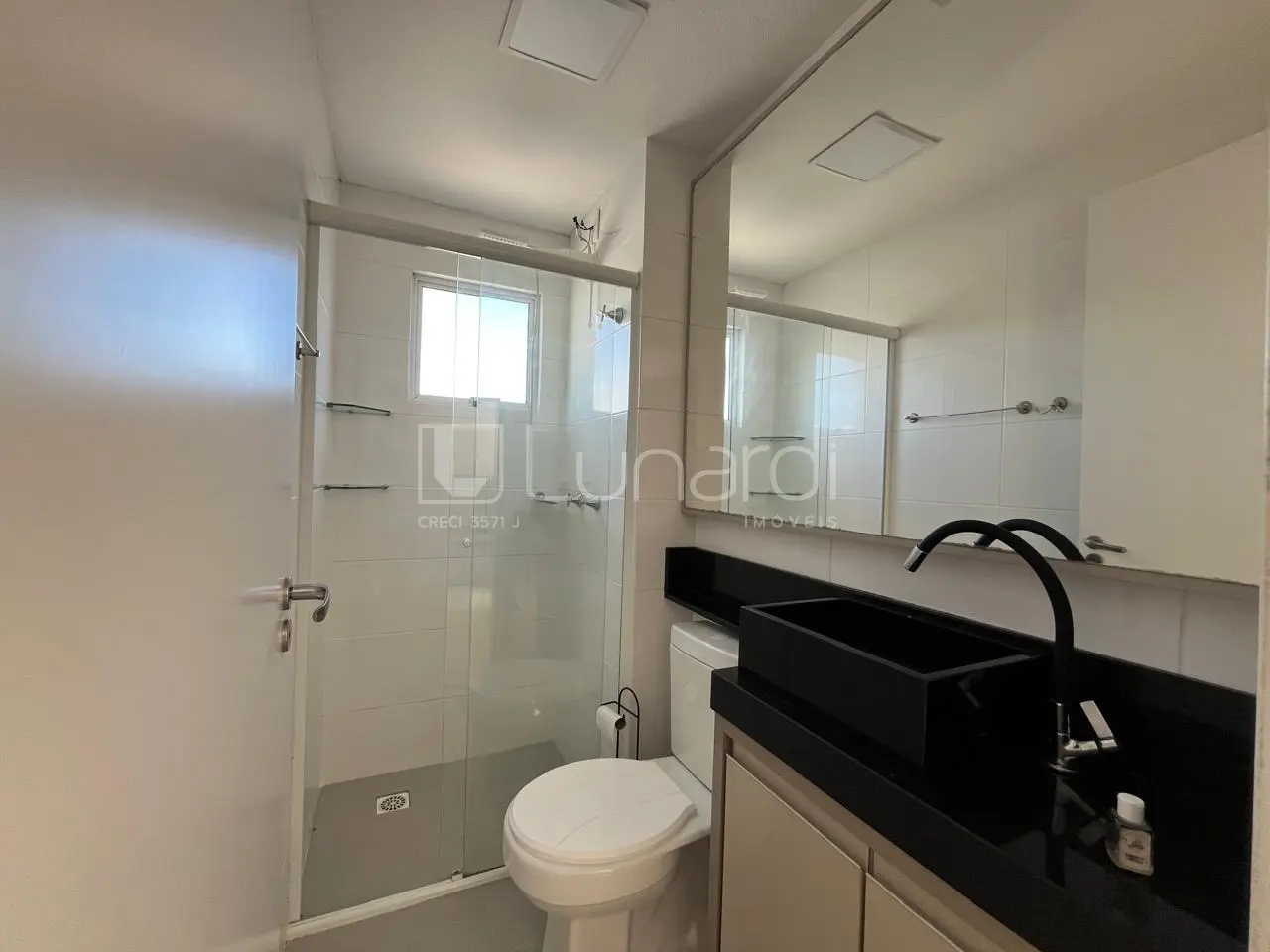 Foto Apartamento com 2 Dormitórios