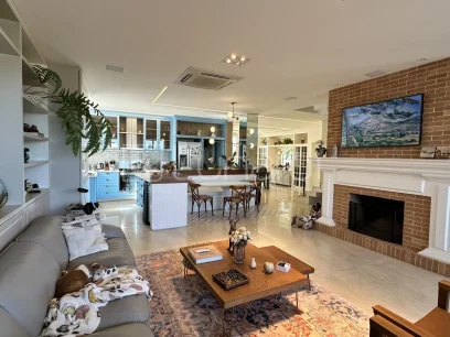 Foto Casa com 3 Suítes
